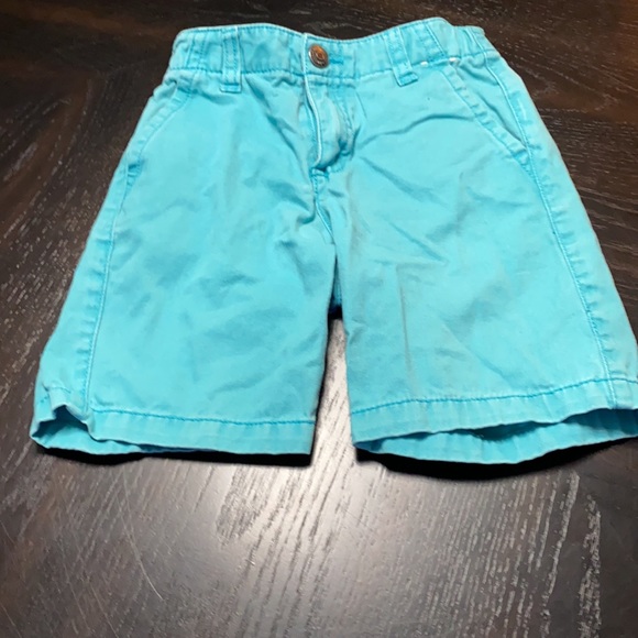 Boys shortsleeved shirt and shorts size 6/7 - Picture 2 of 5